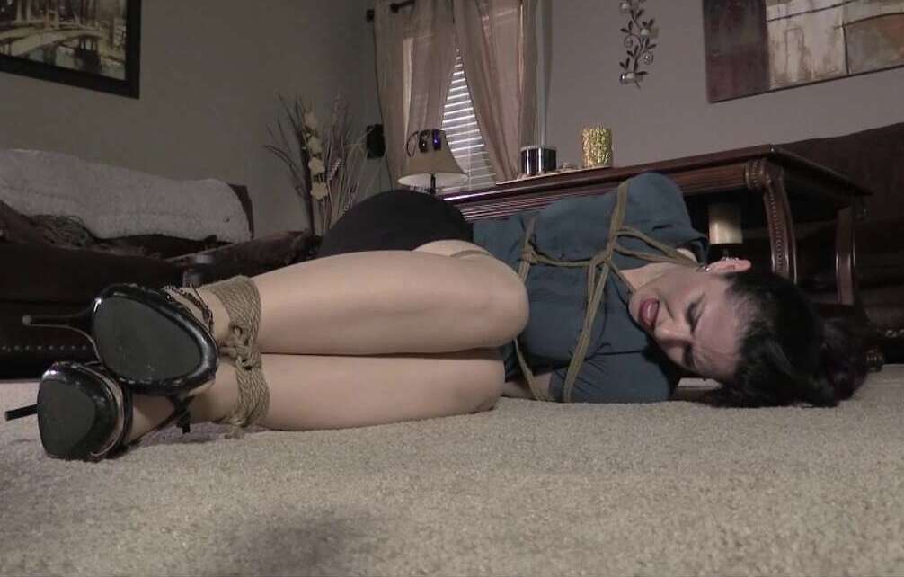Rope Bondage - The Funny Thing Is She let This Happen To Herself