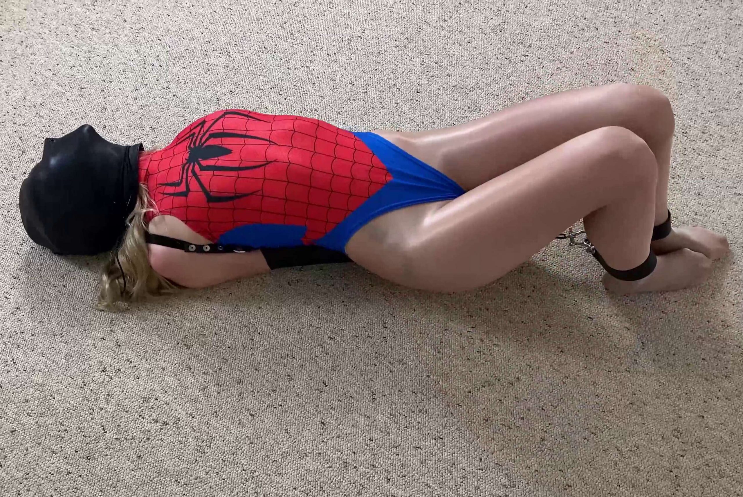 Macy Nicole spider girl - Leather Bondage